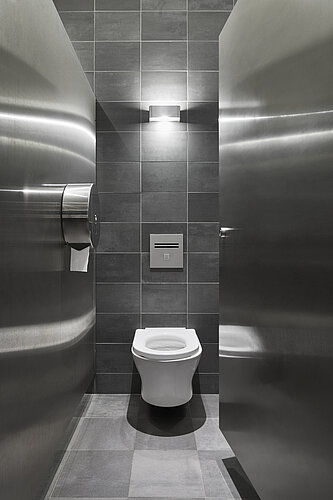 WC publics au Louvre à Paris
