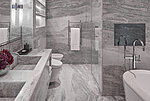 Badezimmer mit großem Waschtisch, Badewanne und WASHLET® im Hotel Berkeley in London | TOTO Europe WASHLET® im Badezimmer des Berkeley Hotels in London